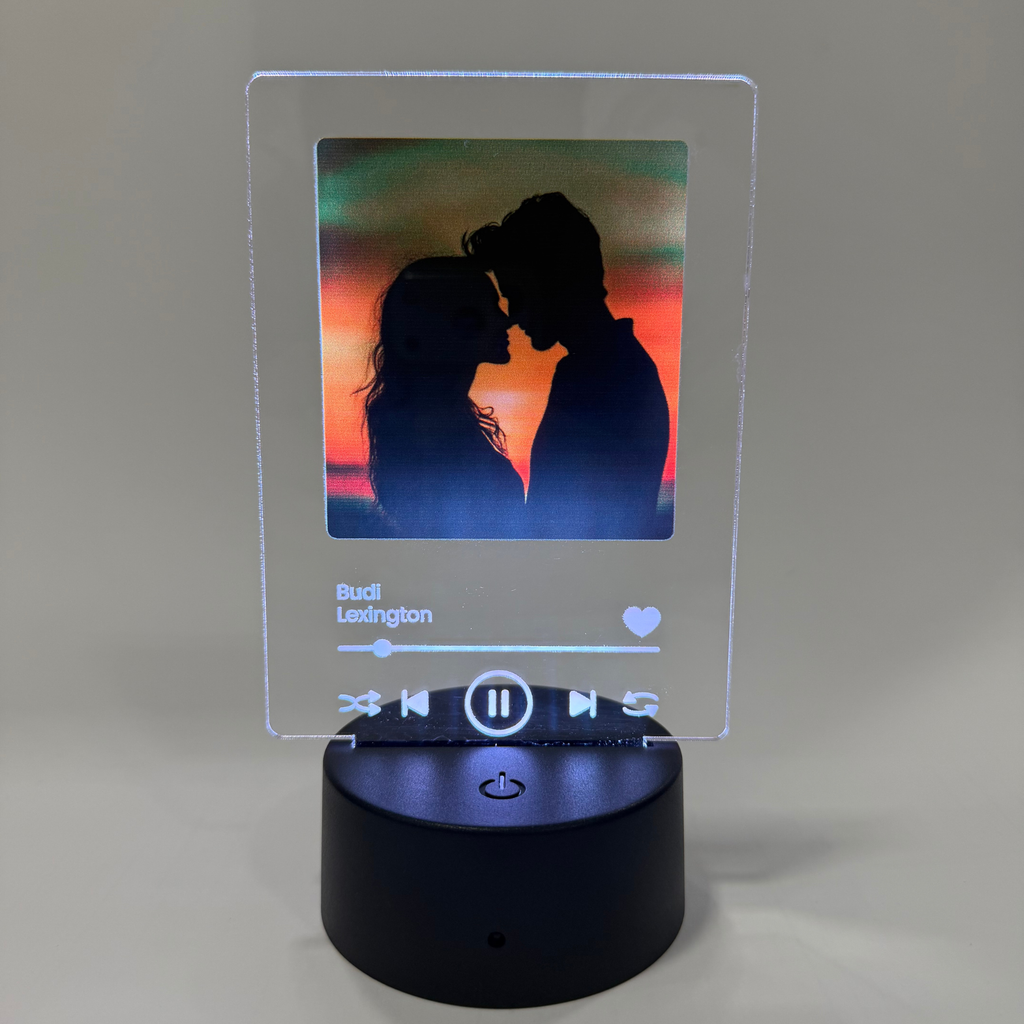 Led lampa - sa personalizovanemo slikom i pesmom